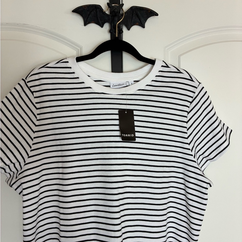 Torrid Love Sick Baby Tee Black and White Striped Ribbed Texture Y2K, 90’s 4X - Picture 7 of 10